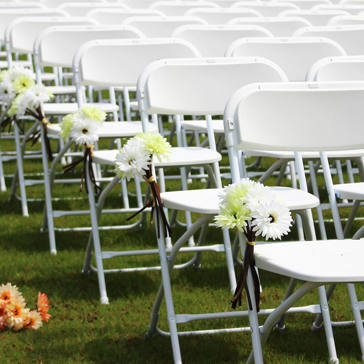 White Set of 10 Stackable Plastic Folding Chairs A73346